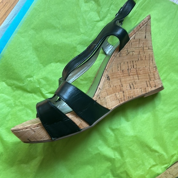 Guess wedge heels in black leather size 10 brand new never worn - Picture 2 of 12